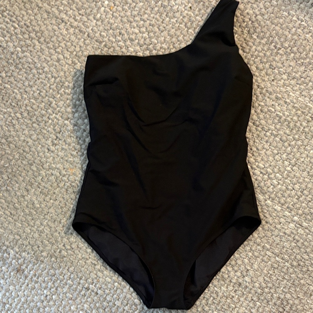 Stylest one shoulder compression swimsuit